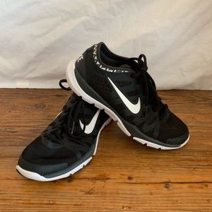 Nike Women's Flex Supreme Tr 3